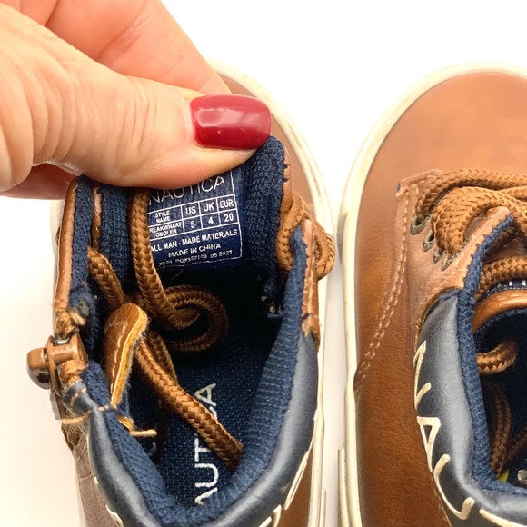 LIKE NEW! Nautica Toddler Chukka Boots with Lace-Up and Zipper Ankle Size 5 - Picture 4 of 9